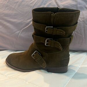 Olive Green Suede DV Ferin Moto boots size 6 NWOT